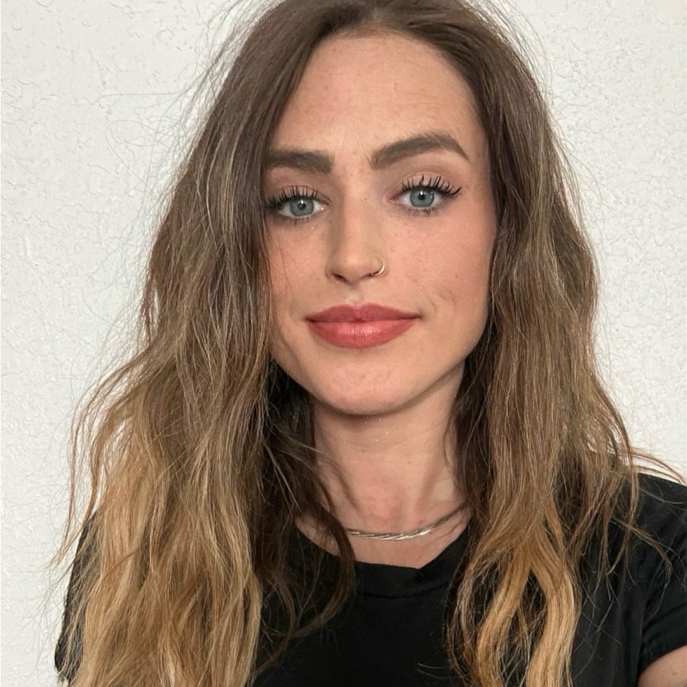 Meet your Posher, Leah